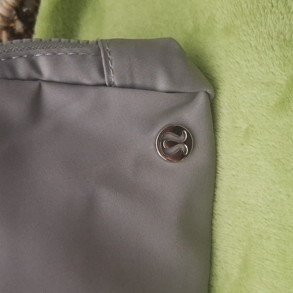 Lululemon beltbag - Picture 2 of 6